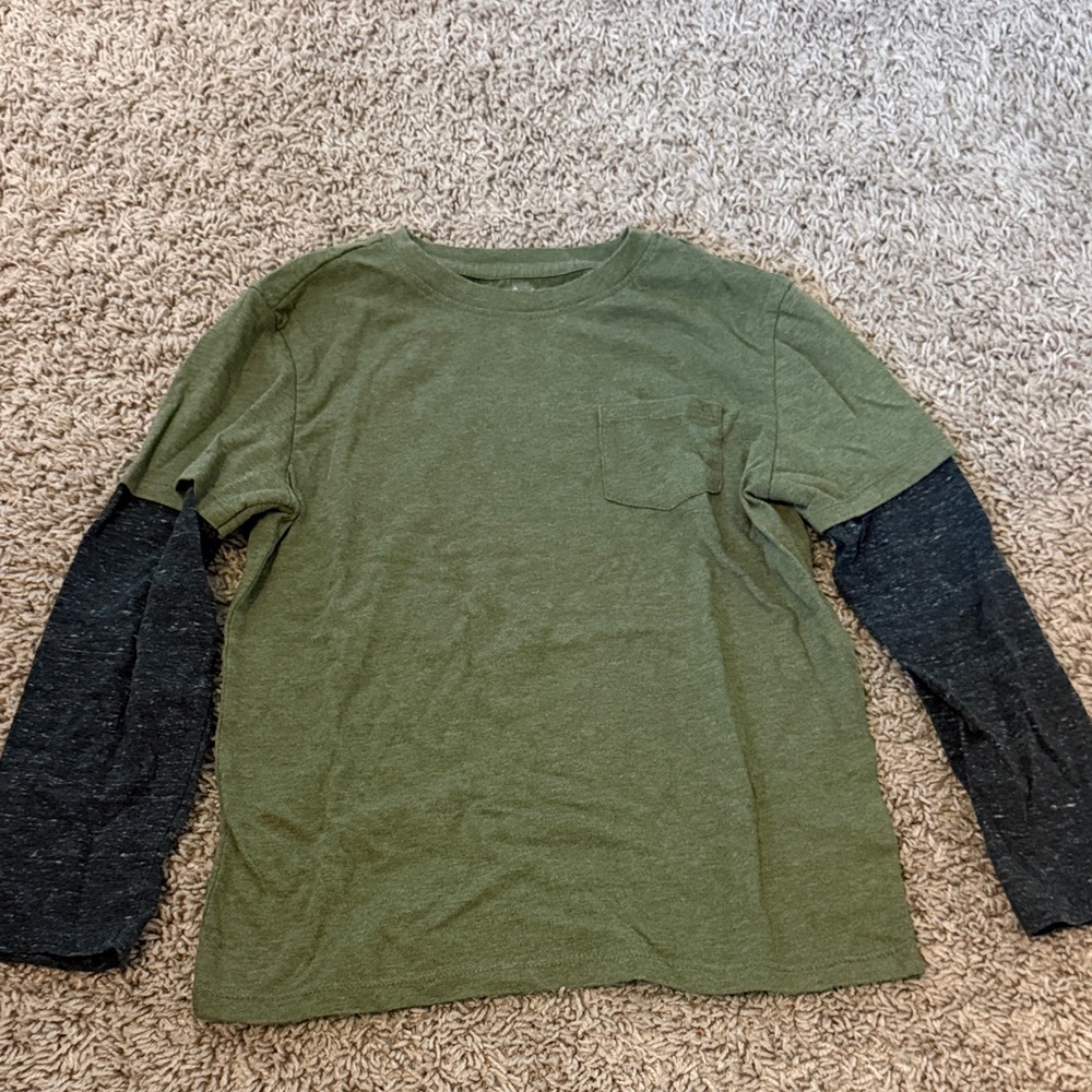 Cat & Jack Boys long sleeve tee